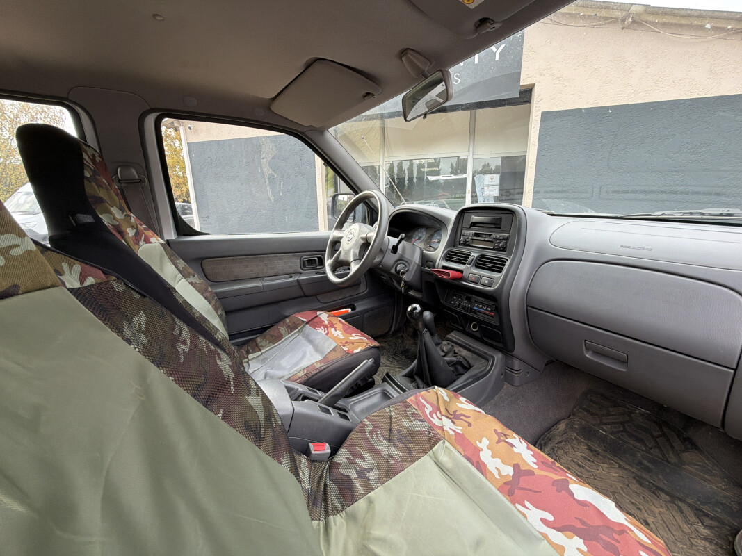 Nissan NP300