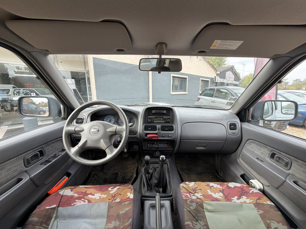 Nissan NP300