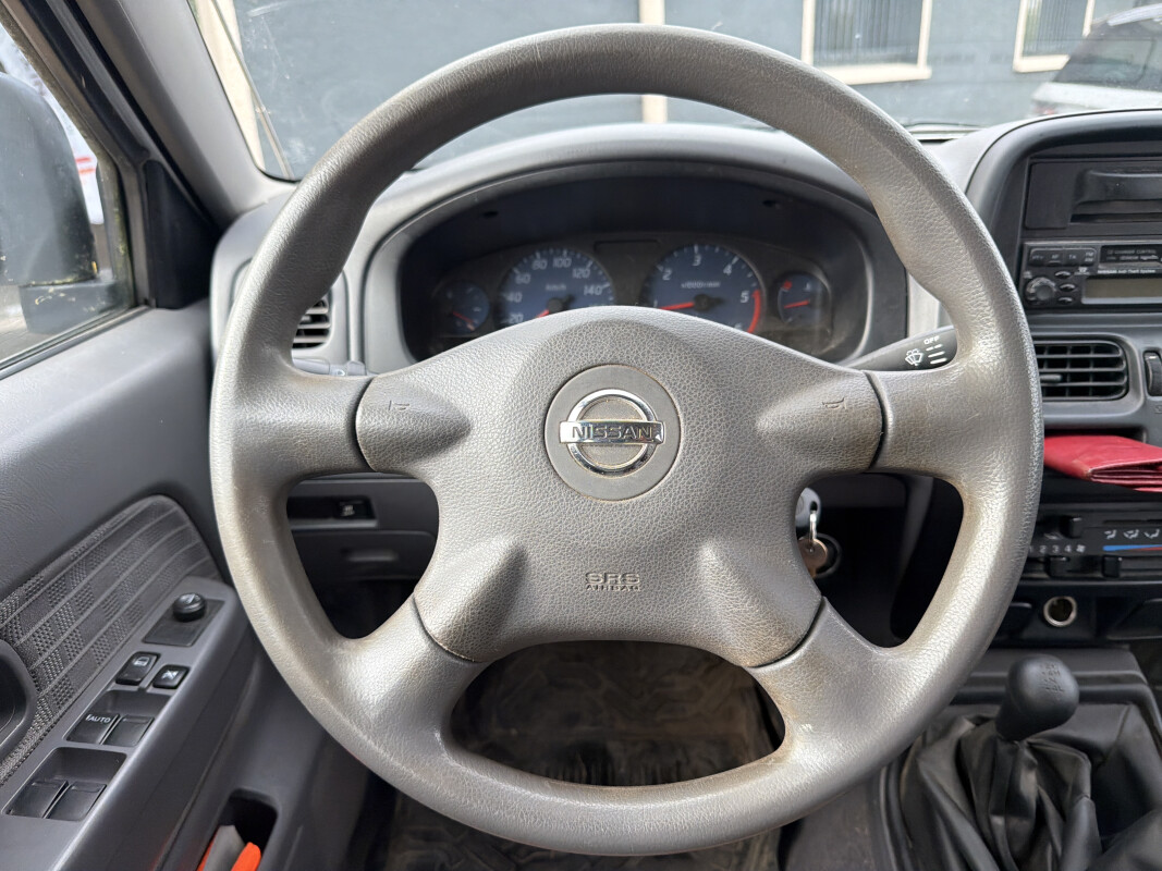 Nissan NP300